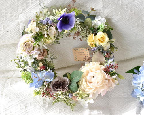 お花たっぷりの造花リース♪ ✤*✤ たっぷりのお花たち♡* ナチュラル造花リース❥*