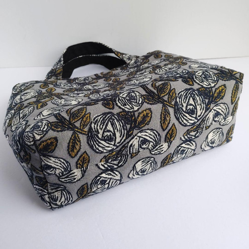 SALE 1点のみ ミナペルホネン rosy 2wasパニーニ風 おまけ