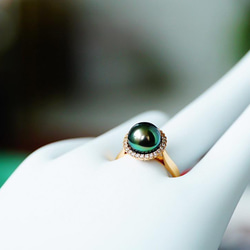 「黒蝶真珠」K18 天然タヒチ真珠　天然ダイヤモンド　真珠パール　指輪　孔雀の羽を思わせる干渉色の見えるピーコックカラー 8枚目の画像