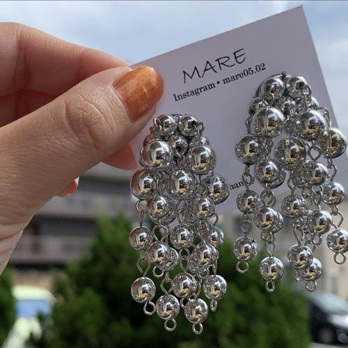 155 グレービーズのジャラジャラピアス ハンドメイド・手芸