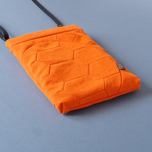 甲羅デザイン 縦型サコッシュ＊Orange オレンジ＊ ショルダー