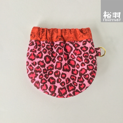 【B Y L】ハンドル付☆レオパ柄ダブルコンパートメントポーチ B Y L】ハンドル付☆レオパ柄ダブルコンパートメントポーチ