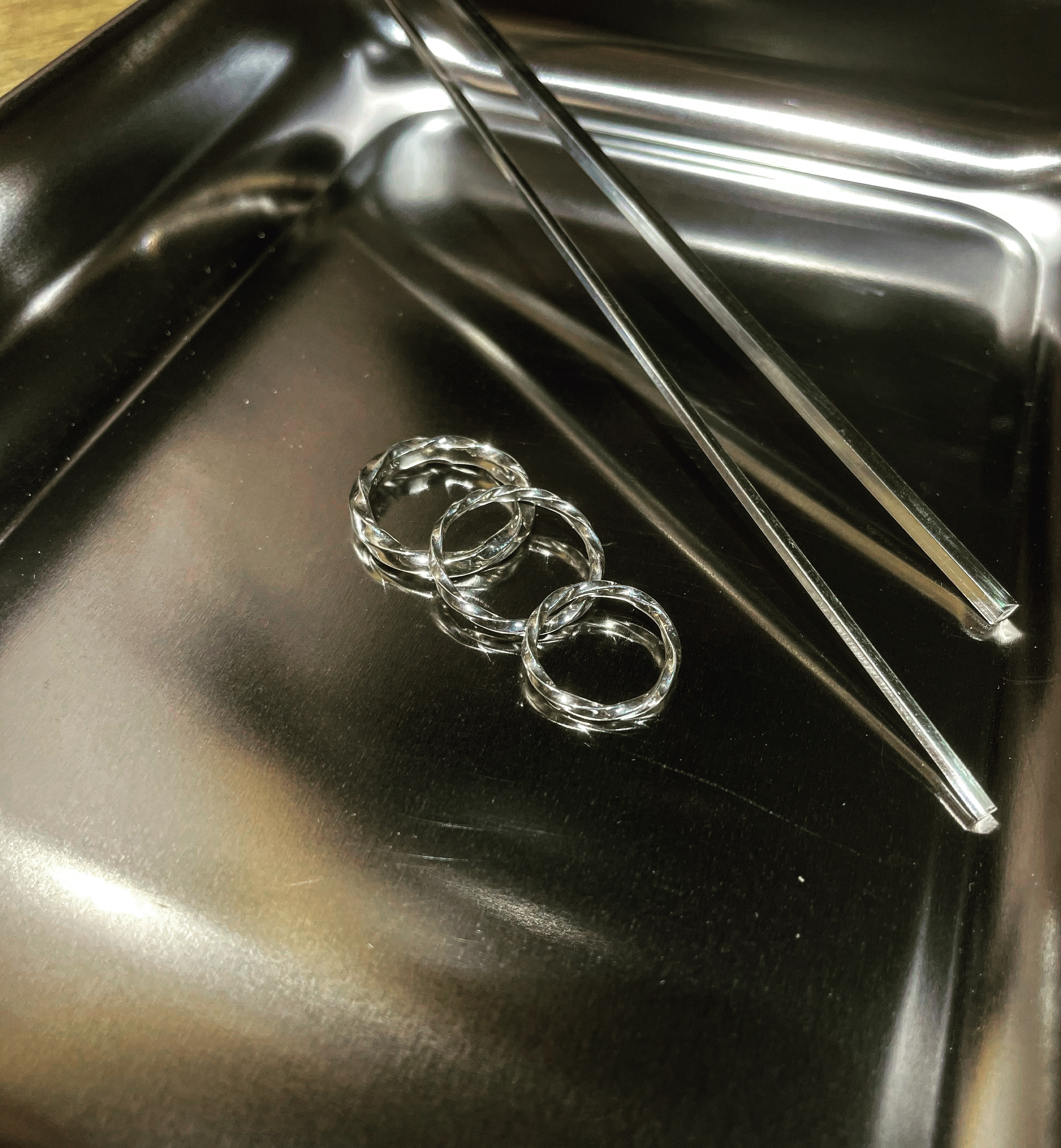 【鏡面加工】シルバー925 ツイストリング