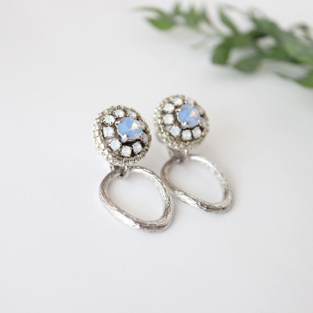 2wayフープ付きベーシックビジュー刺繍イヤリング(水色) ／母の日のプレゼントにも