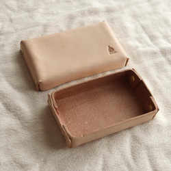 ヌメ革の革箱(カードサイズ) 4枚目の画像