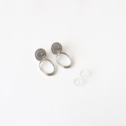Basic bijou 刺繡耳環帶 2way 環（淺藍色）/母親節禮物 第5張的照片