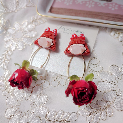 風船ガムの女の子×薔薇 ピアス（その他） ぷちかどー 通販｜Creema