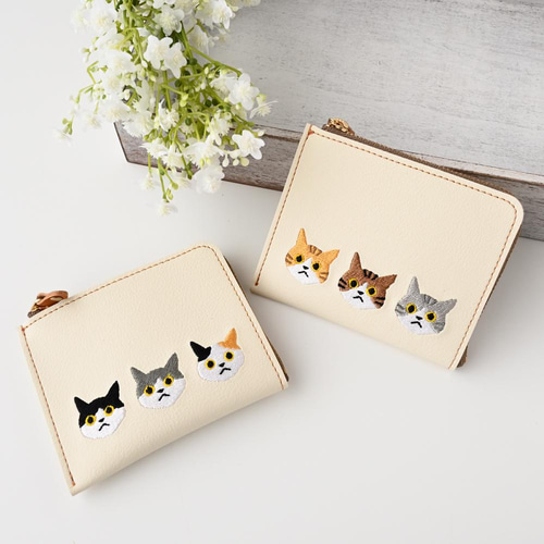 【国内発送】 【 ラウンドポーチ simple 丸ポーチ 刺繍 名入れ 】 猫 ワッペン 財布・ケース・小物入れ
