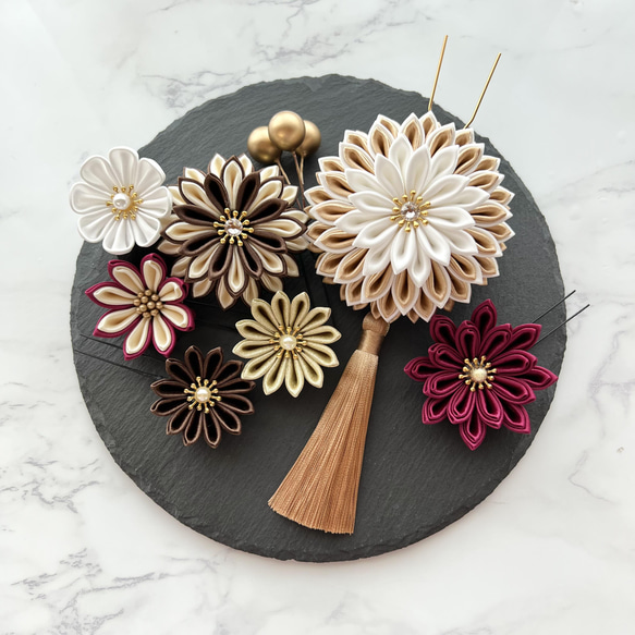 ベージュ×茶色♡サテン♡つまみ細工髪飾り♡成人式卒業式謝恩会結婚式