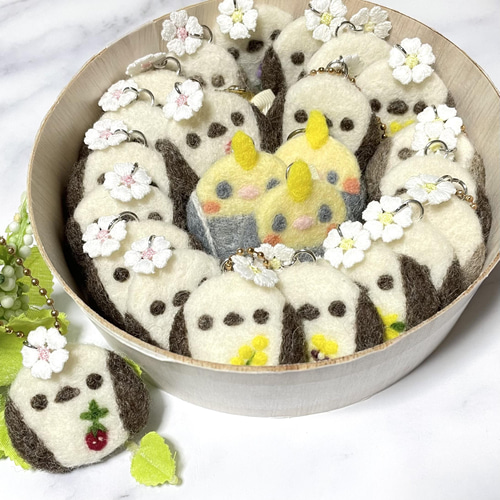 シマエナガちゃんのクッキーホルダー・【羊毛フェルト】 キーケース 