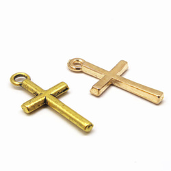 クロス チャーム 十字架 カン付き アクセサリーパーツ ハンドメイド 手作り ゴールド 3枚目の画像