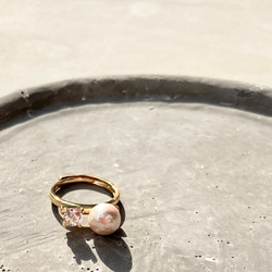 セール　SALE　ジルコニア&コットンパールフリーサイズリング　指輪　18kgpゴールド ホワイト　金属アレルギー　春 4枚目の画像