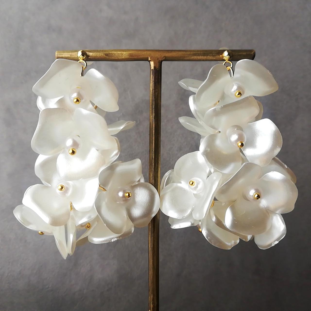 大ぶり 白 揺れる 和装 花 選べる カスタム 結婚式 ウェディング ブライダルピアス イヤリング 前撮り 花嫁