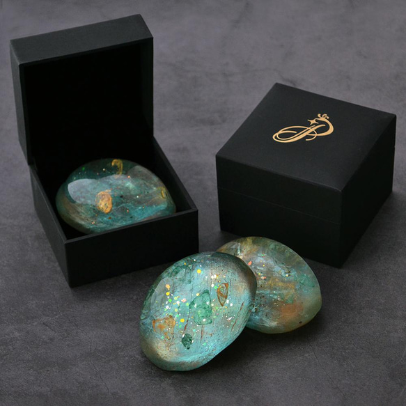 藝術寶石皂 八月誕生石 共生系列-橄欖石 Peridot 第4張的照片