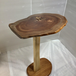 天然木　テリハボク／桑／けやき　サイドテーブル　一点物手造り 2枚目の画像