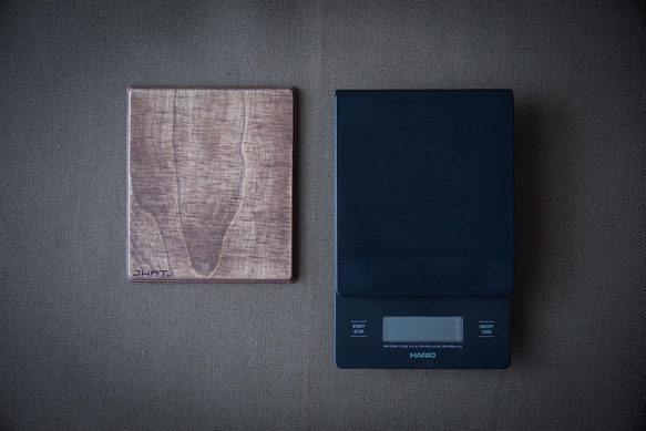 JHAT.. Wooden Plate for HARIO V60 Drip Scale 4枚目の画像