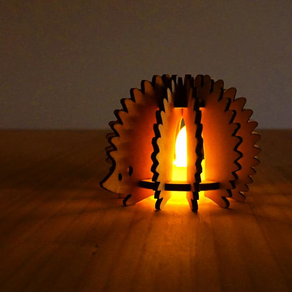 「はりねずみ」木製ミニランプ 5枚目の画像