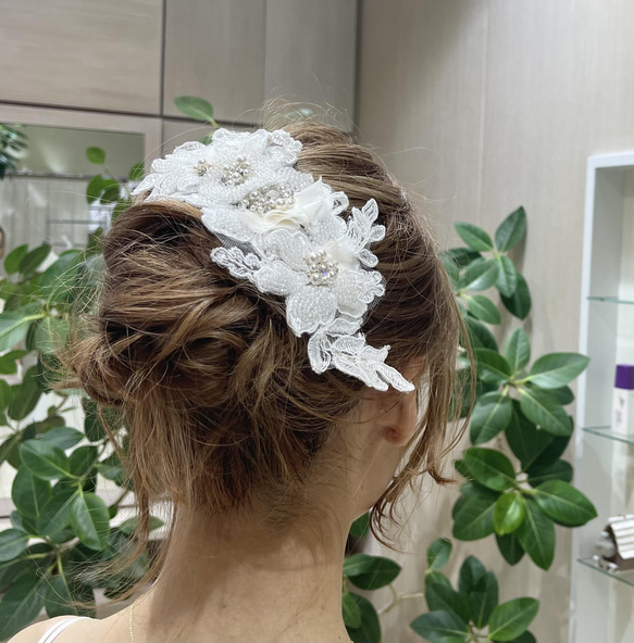 ♡ﾙ ﾘｱﾝｵﾘｼﾞﾅﾙ♡ ビーズ•パール刺繍レース ウェディングヘッドドレス