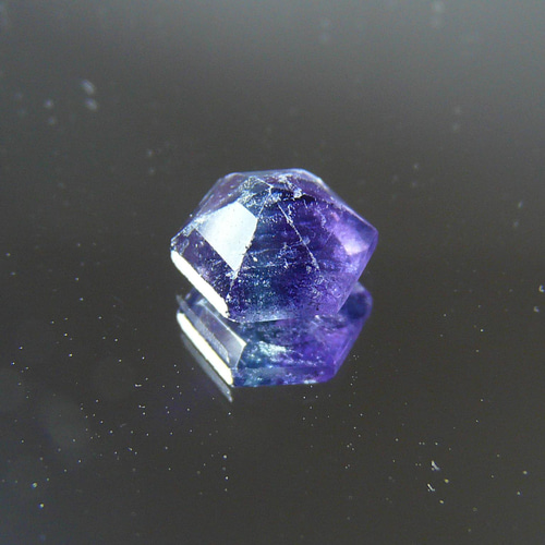 P903 ヘキサゴン ☆蛍光☆ 【ブラジル産】 天然フローライト ルース