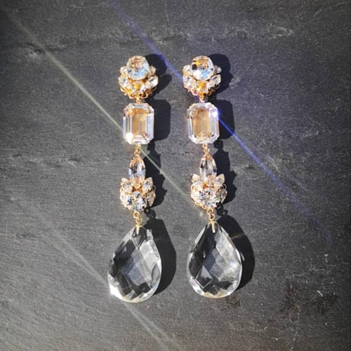 新作スワロフスキー 水晶 ウェディングアクセサリー 大ぶり ピアス 