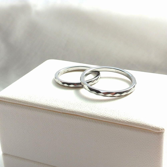 *＊贅沢な輝きのマリッジリング＊* ペアリング 結婚指輪 記念日 ブライダルケース付き【2本ペア】 4枚目の画像