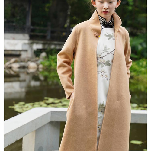 インターアクトチャイナ ハンドメイド刺繡カシミアウールコート