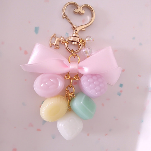 ゆめかわカラー レジンのドロップキーホルダー バッグチャーム