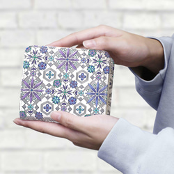 未使用　浅草文庫ラウンドファスナー長財布　手描き友禅染本革花菱ブルー限定品　桐箱 未使用 浅草文庫ラウンドファスナー長財布 手描き友禅染本革花菱ブルー