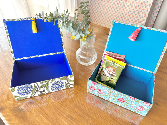 Blue Botanical Cartonnage Accessory Box (L size) Pink tassel 第8張的照片