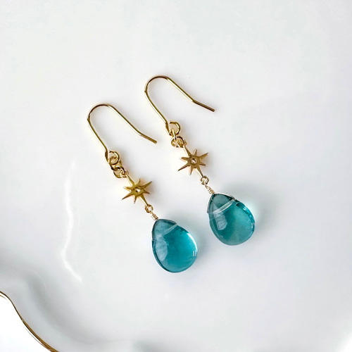 綺麗ブルーフローライトマーキスたわわピアスチャーム 綺麗ブルー