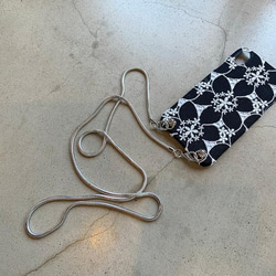 スマホショルダー対応　graceful flowers race iPhoneケース 3枚目の画像