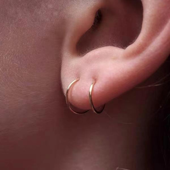 人気☆再..再販☆槌目模様14kgf/Silver925☆満月キャッチレスフープ 