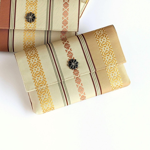 博多織：手織りの帯地で「お数珠・懐紙入れ」シルク100％の手織りの