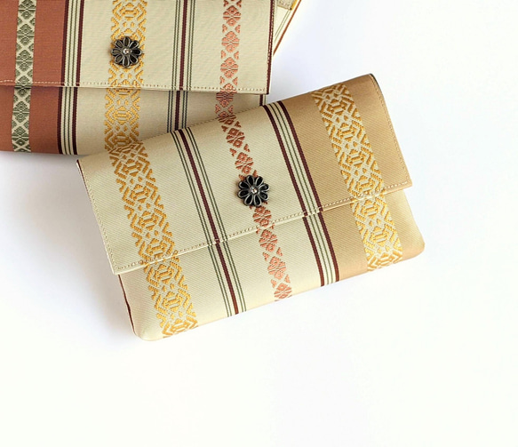 博多織：手織りの帯地で「お数珠・懐紙入れ」シルク100％の手織りの帯地・丁寧に織り上げた帯の小物 1枚目の画像