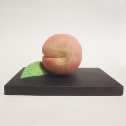 癒しの 木彫アート 『 桃 』 静物彫刻 もも　古代桃　果物　ピンク　ピーチ 10枚目の画像
