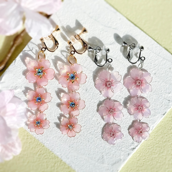 -春爛漫-  煌めく3連桜のピアスorイヤリング(ゴールド・シルバー) 2枚目の画像