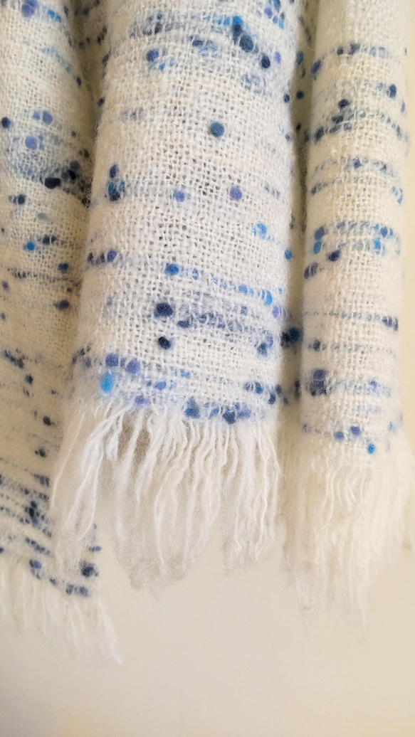 手紡ぎ手織り羊毛(ウール)１００%ストール 変わり糸 10枚目の画像