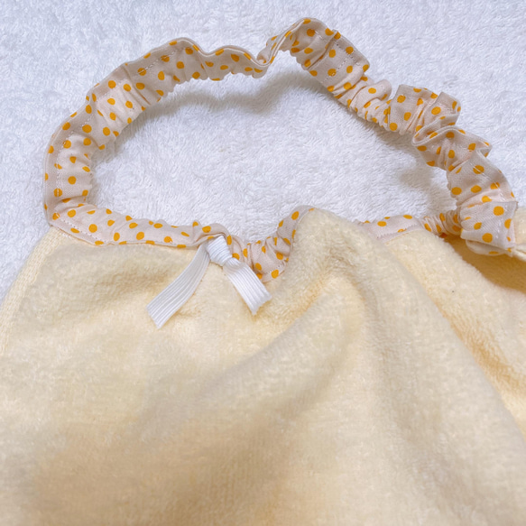 二つ折タオルエプロン 黄目玉焼き刺繍 3枚目の画像