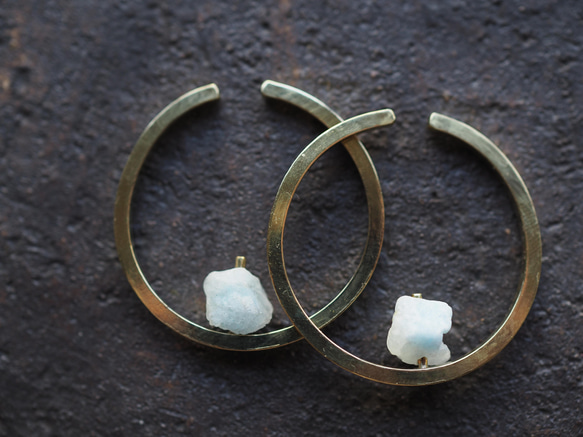 hemimorphite brass earcuff (tabirako) 2枚目の画像