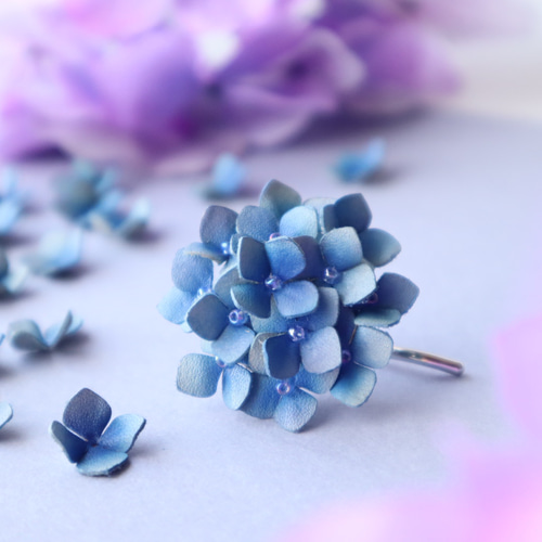 紫陽花*ブルー革花ポニーフック*/レザーアクセサリー/夏*ヘア 