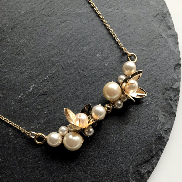 パール×メタルフラワー ネックレス ネックレス・ペンダント Chiasora  