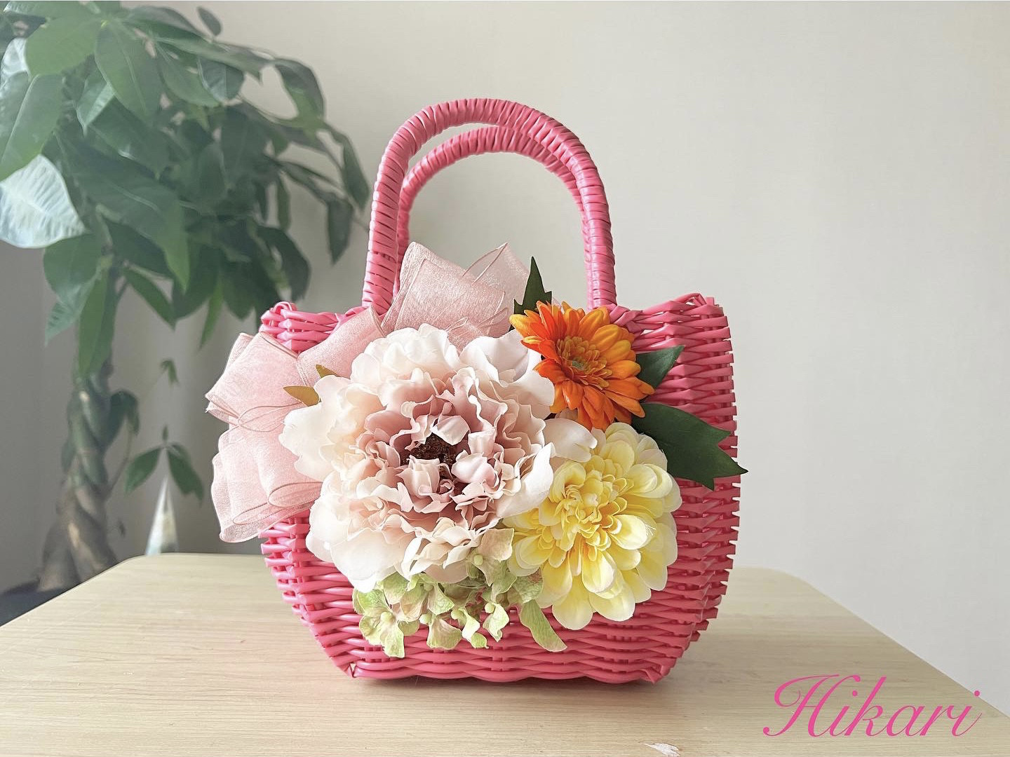 【極美品】TOCCA ✨かごバッグ　フラワー　パール　ハンドバッグ 花 ピンク ✨かごバッグ　フラワー　パール　ハンドバッグ ピンク 【極美品】TOCCA 花
