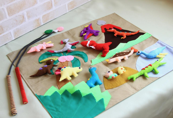 フェルトおもちゃ、恐竜つりセット 2枚目の画像