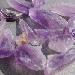 天然石アメジスト 約50g分詰合せ(ブラジル産)紫水晶結晶原石ラフロック穴なし鉱物鉱石[am-220331-01] 11枚目の画像