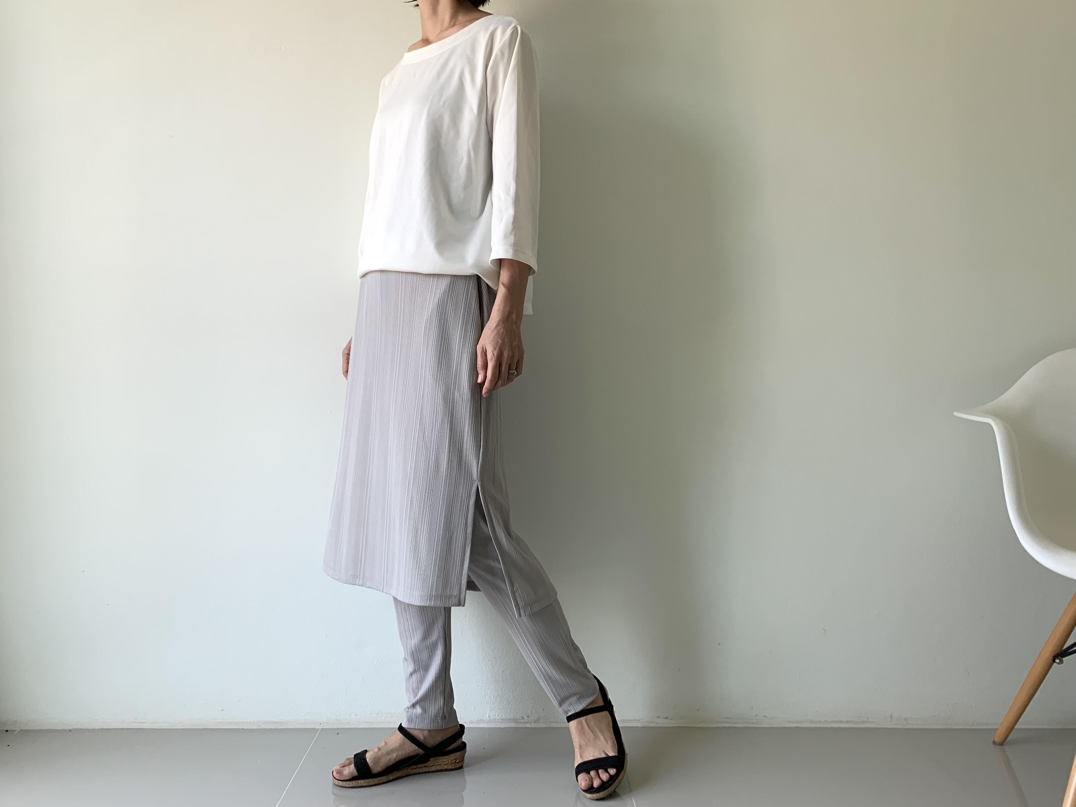 気持ちいい。とろけるような、とろみ素材が作る大人の春夏レギンス&スカート　グレー色　LGSKTR