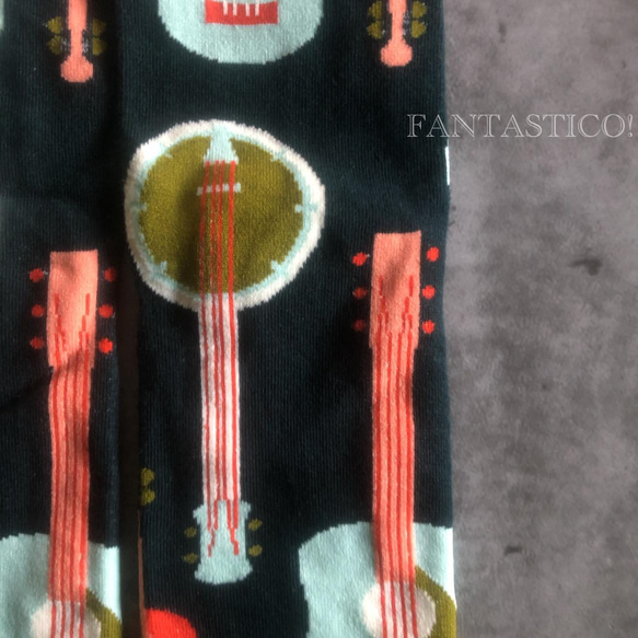フォークギター柄ユニセックス靴下❤️スケーターソックス グラフィック ポップアート folk マンドリン バンドワゴン 6枚目の画像