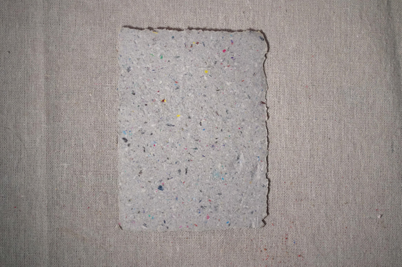 廃棄物再生紙手漉き紙四角はがきカード8色50枚 6枚目の画像