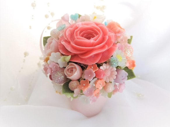 石鹸の香り咲くバラと花の特別なギフト・ソープカービング・石鹼彫刻 1枚目の画像