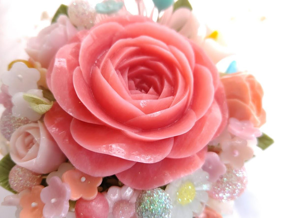 石鹸の香り咲くバラと花の特別なギフト・ソープカービング・石鹼彫刻 2枚目の画像