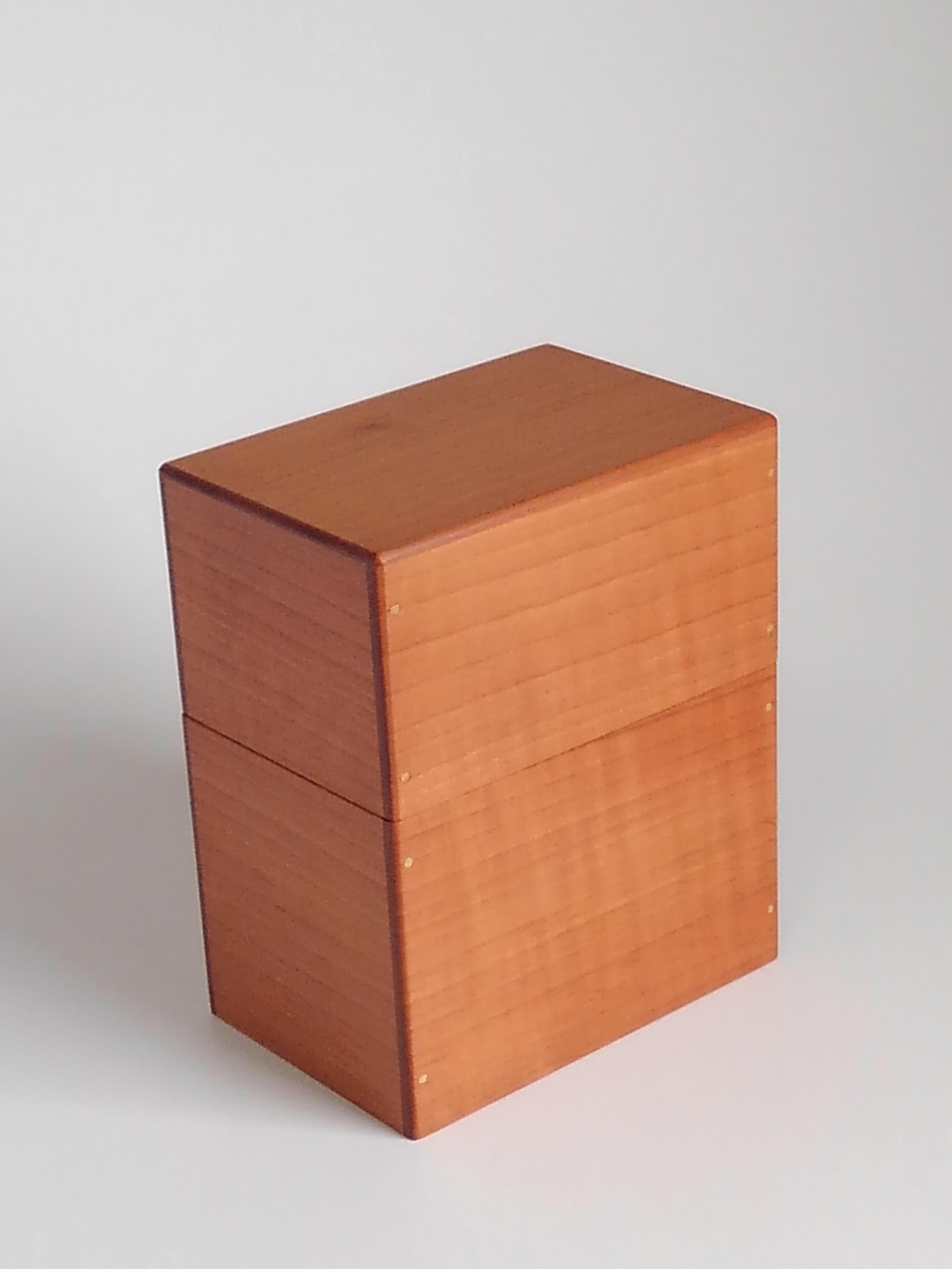 『岩手の手箱(いわてのてばこ)』　  山梨（やまなし）